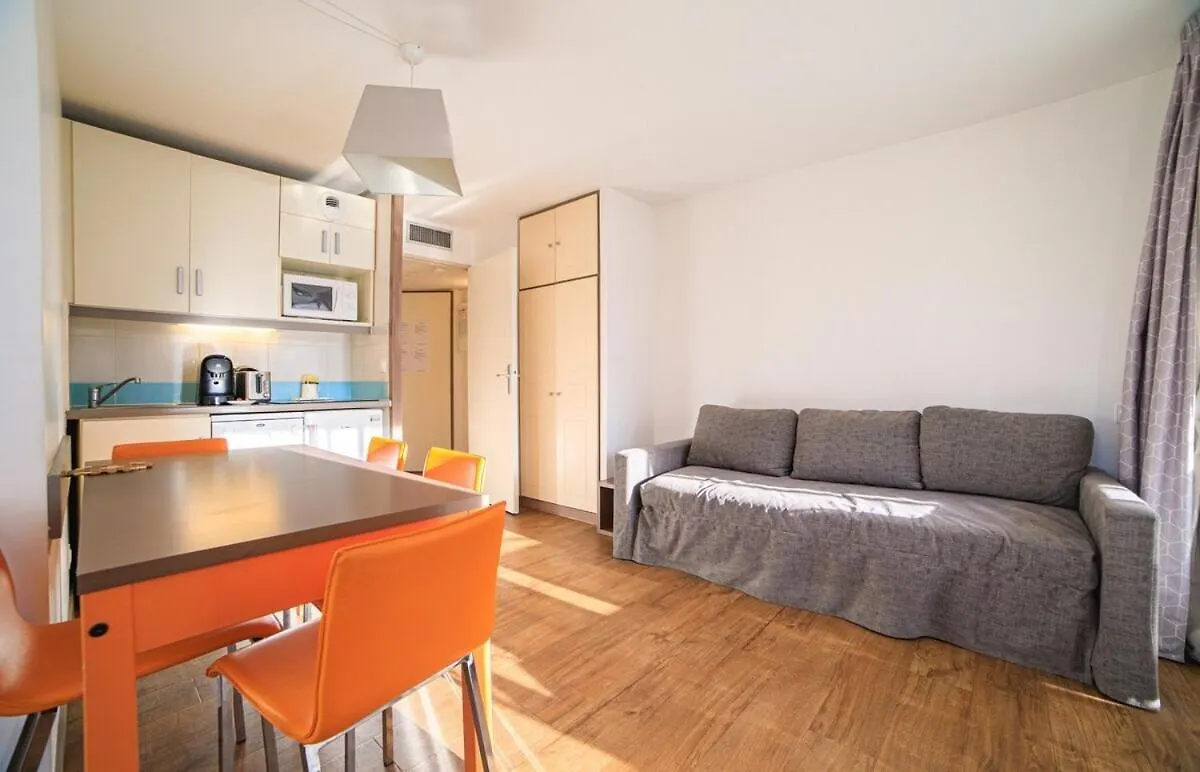 Apartment Rio - 200 M Plages - App 6Pers- Climatise, Terrasse, Piscine, Parking Cannes