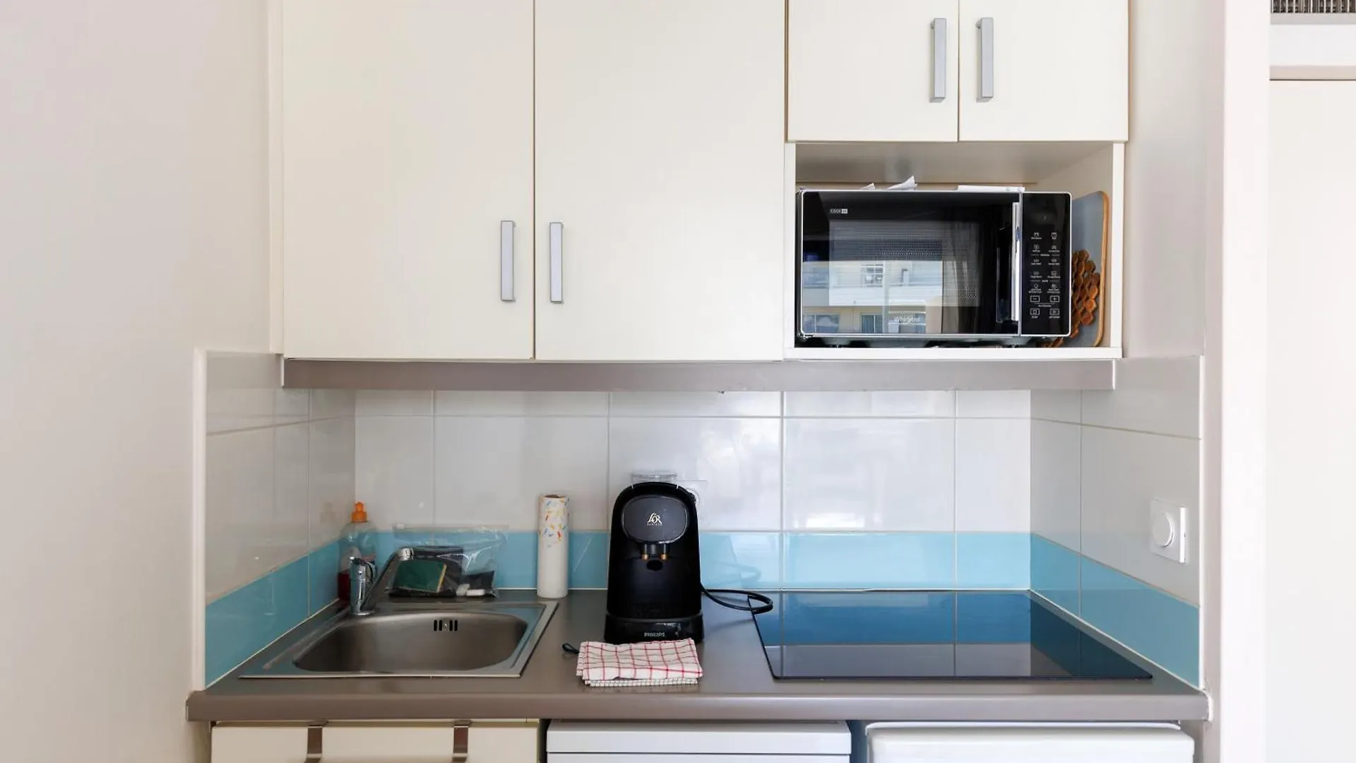 Apartment Rio - 200 M Plages - App 6Pers- Climatise, Terrasse, Piscine, Parking Cannes France